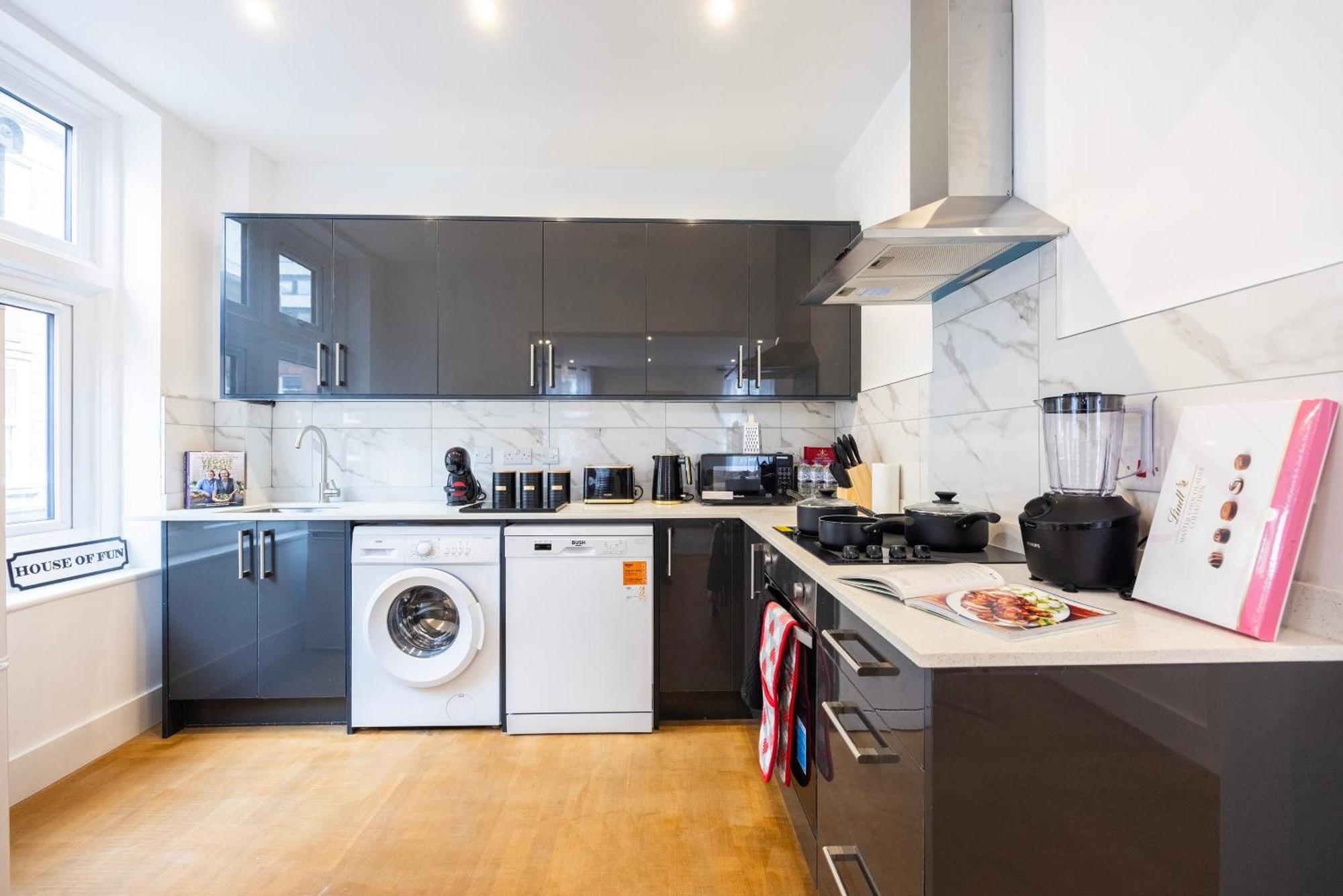 Block Of Apartments In Croydon ,Long Stays , Weekly & Monthly Offers , Contractors , Relocations , Leisure & Family Stays ภายนอก รูปภาพ