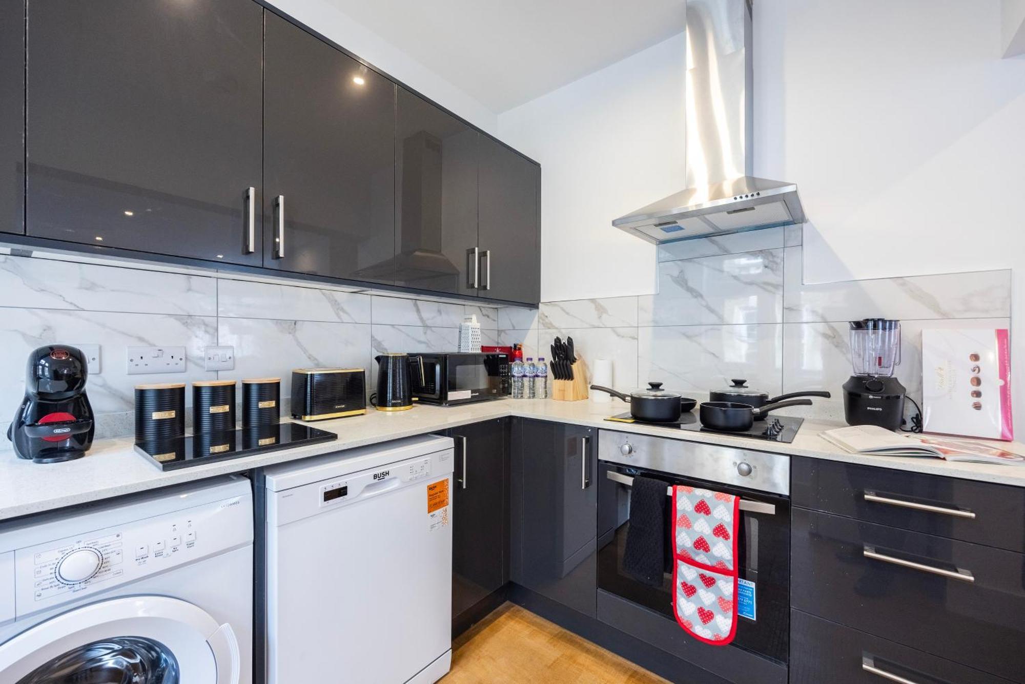 Block Of Apartments In Croydon ,Long Stays , Weekly & Monthly Offers , Contractors , Relocations , Leisure & Family Stays ภายนอก รูปภาพ